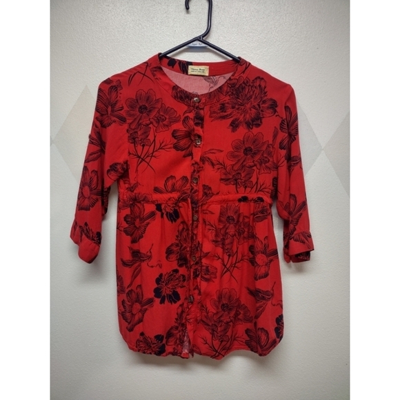Nana Shop red and black floral 3/4 sleeve button front shirt - Picture 3 of 12